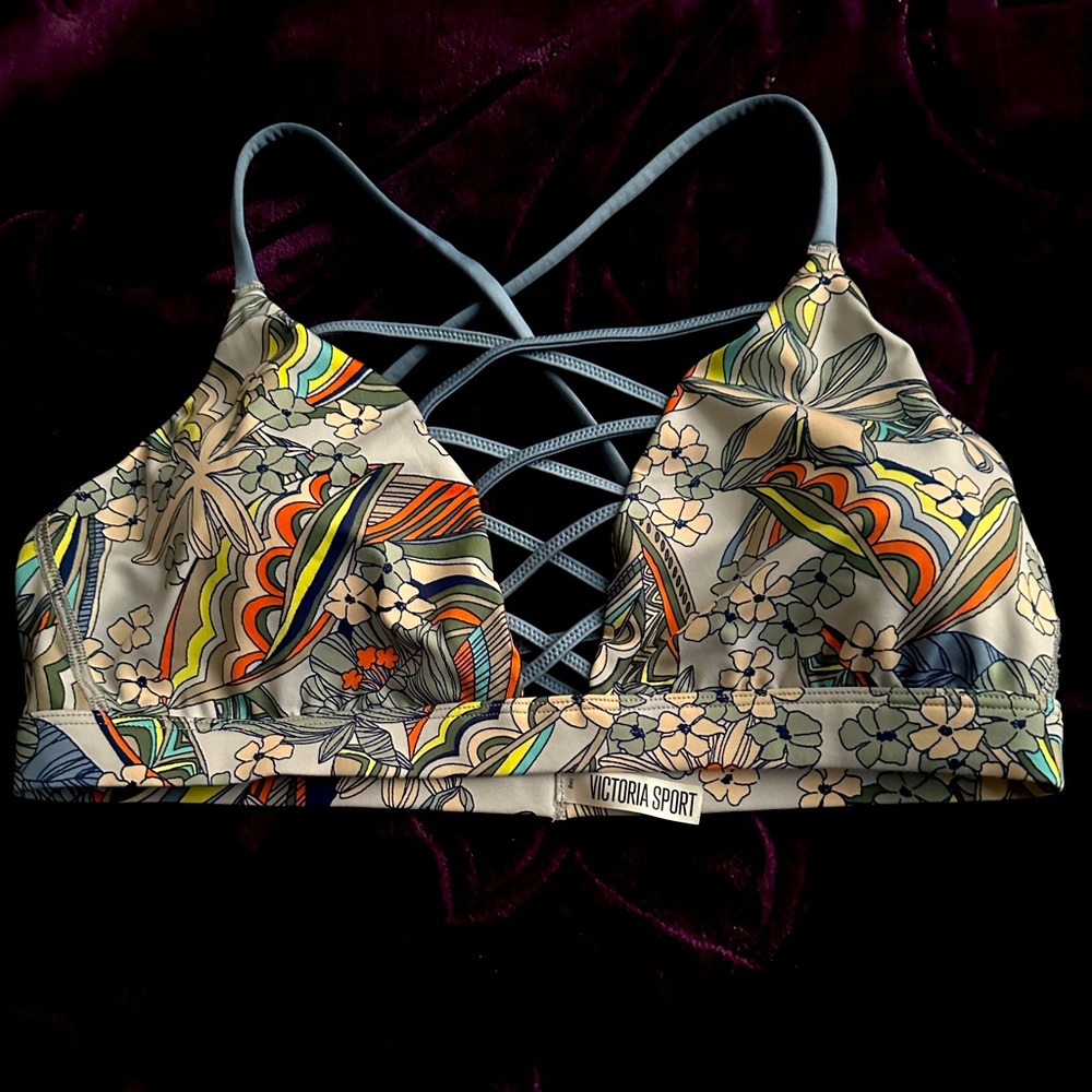 Victoria secret sport bra L